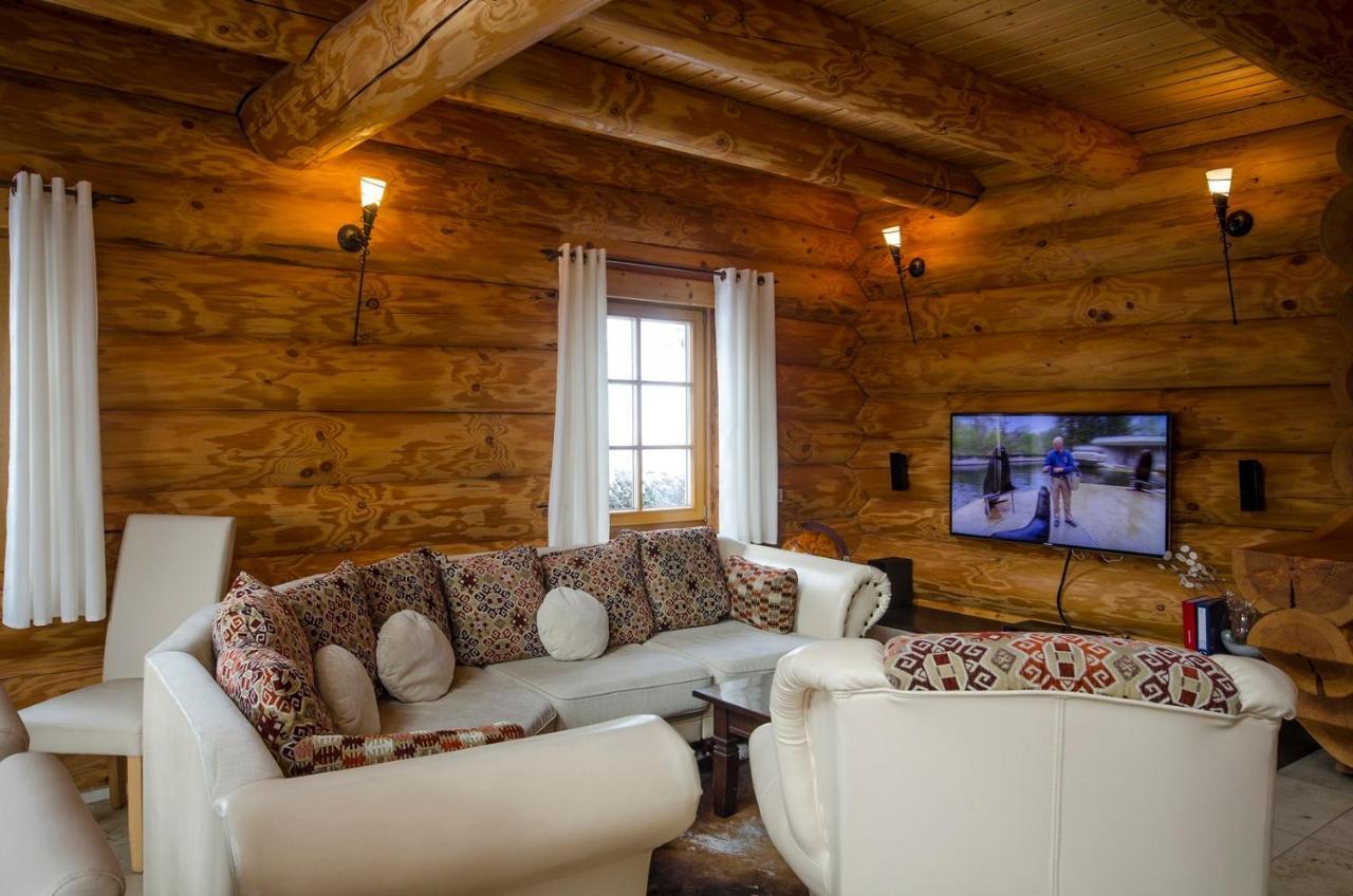 Luxus-Ferienhaus Blockhaus Chalet Nr 2 Toplage Am Feldberg Mit Sauna, Outdoor-Hottub, Kamin Auf 1300M Uem Bagian luar foto