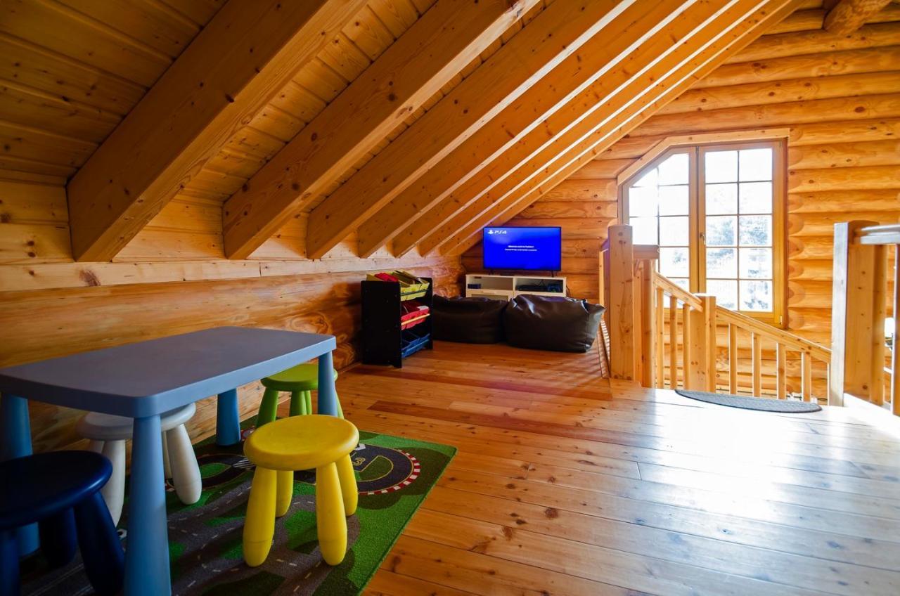 Luxus-Ferienhaus Blockhaus Chalet Nr 2 Toplage Am Feldberg Mit Sauna, Outdoor-Hottub, Kamin Auf 1300M Uem Bagian luar foto
