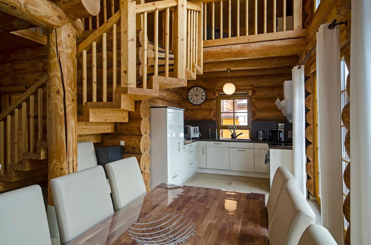 Luxus-Ferienhaus Blockhaus Chalet Nr 2 Toplage Am Feldberg Mit Sauna, Outdoor-Hottub, Kamin Auf 1300M Uem Bagian luar foto